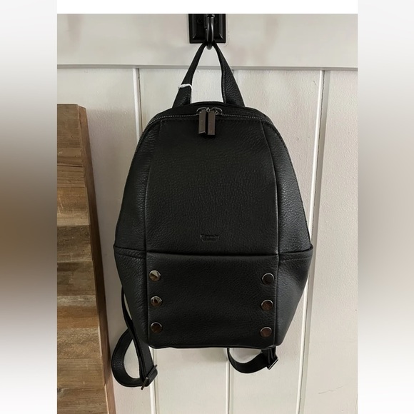 Handbags - NWT Hammitt Hunter medium backpack black leather